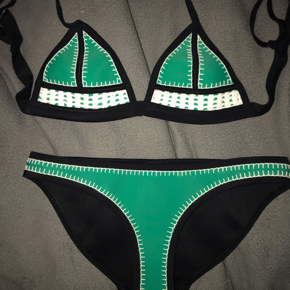 Farrah Triangl Bikini